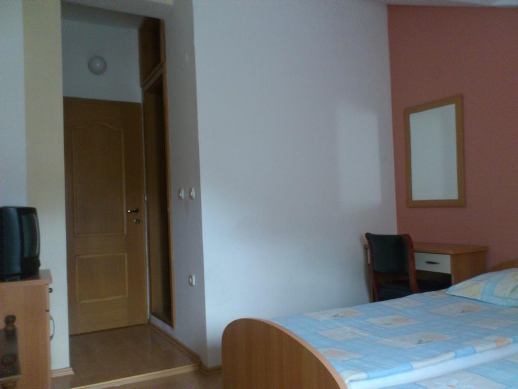 Ivanoski Studios And Guest Rooms Ohrid Quarto foto